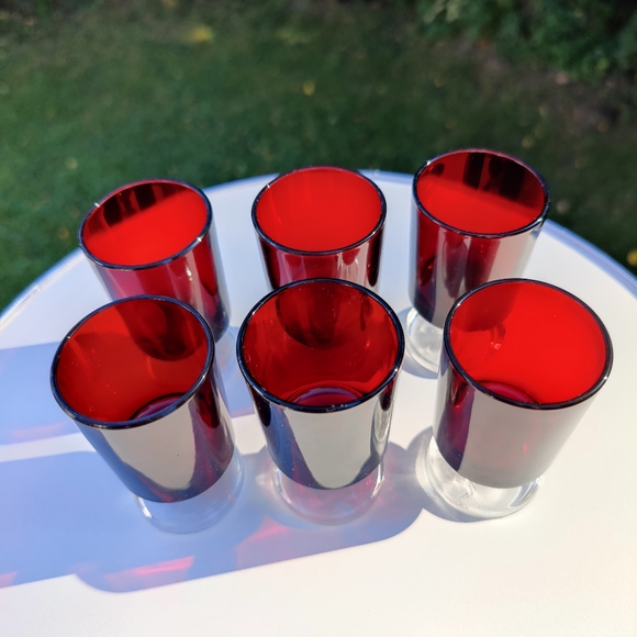 6 vintage Luminarc Cavalier Shot Glasses | Ruby Red ♥️ - Picture 6 of 7